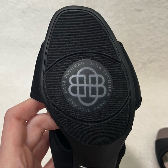 Dana Buchman size 8 1/2 med open toe heel - Picture 8 of 12